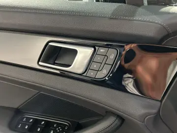 PORSCHE Panamera 4S Head-Up Luftfederung Rückfahrkamera