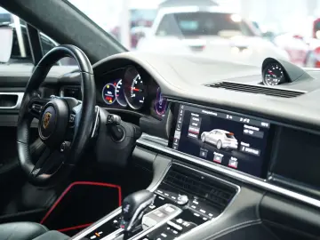 PORSCHE Panamera GTS ST 2.H  21  Sport-Design H-UP ACC