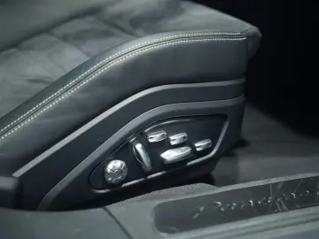 PORSCHE Panamera GTS ST 2.H  21  Sport-Design H-UP ACC