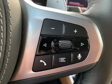 BMW X5 50 e xDrive M Sport AHK 22  HIFI Leder DAB