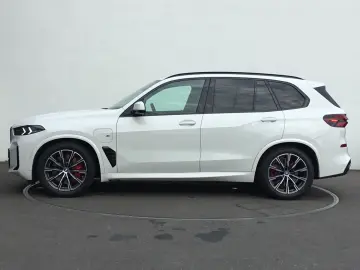 BMW X5 xDrive50e M SPORT PRO AHK KAMERA ICONIC GLOW