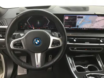 BMW X5 xDrive50e M SPORT PRO AHK KAMERA ICONIC GLOW