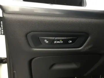 BMW X5 xDrive50e M SPORT PRO AHK KAMERA ICONIC GLOW