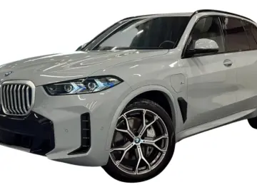 BMW X5 xDrive50e M SPORT  INNO HK AHK PARK