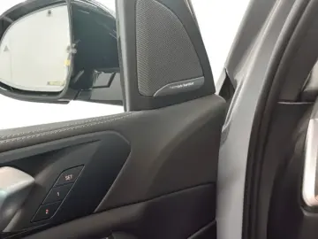 BMW X5 xDrive50e M SPORT  INNO HK AHK PARK