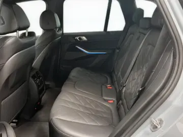 BMW X5 xDrive50e M SPORT  INNO HK AHK PARK