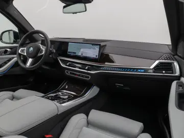 BMW X5 xD50e M Sport Panorama 360 HUD DAB H K SoftCL