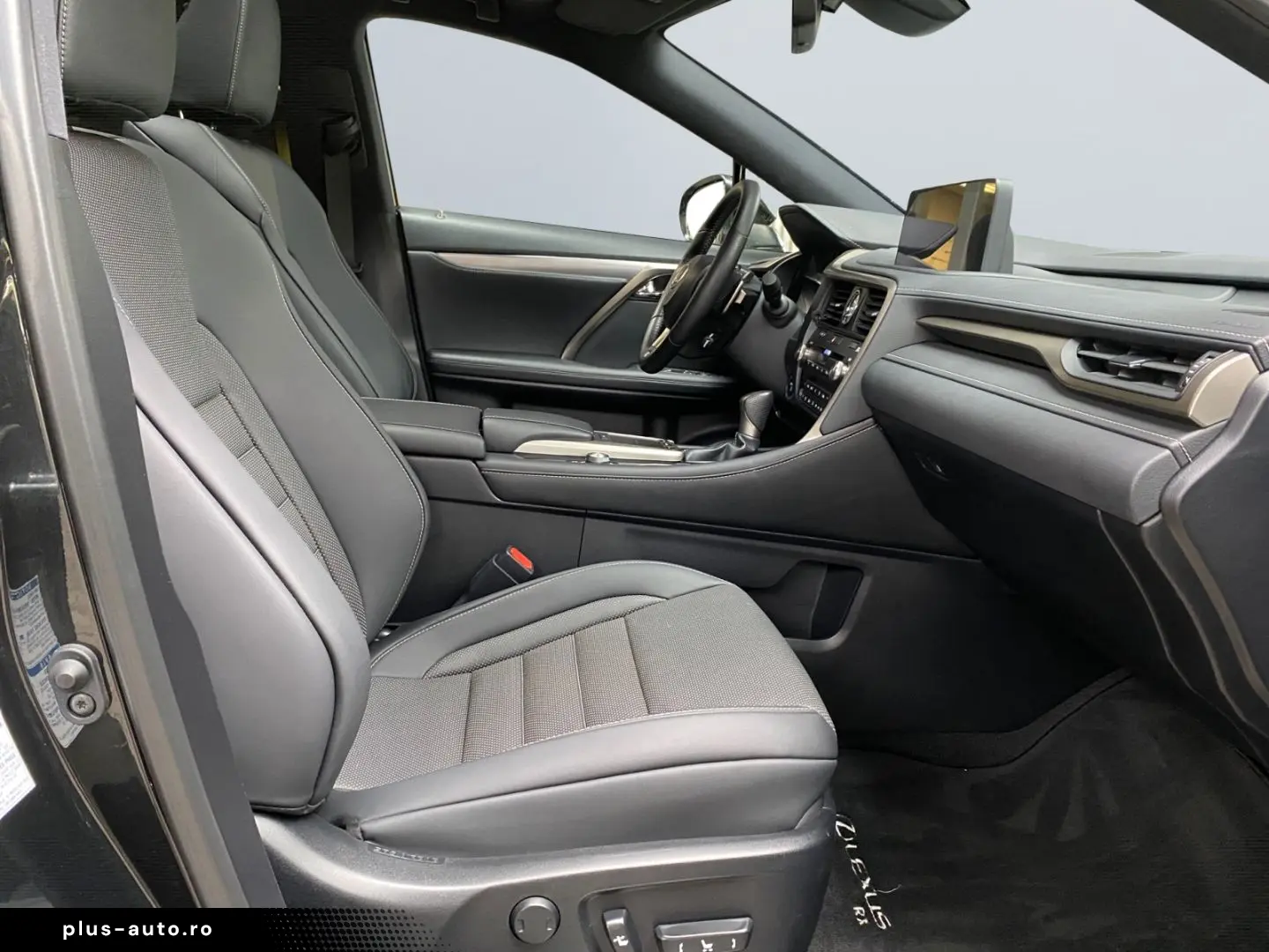 LEXUS RX 450h F Sport  Pano 360  HUD M.Levinson Matrix