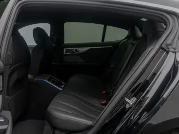 BMW 840i Gran Coupé M Sport DAB SoftClose DisplayKey
