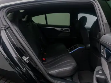 BMW 840i Gran Coupé M Sport DAB SoftClose DisplayKey