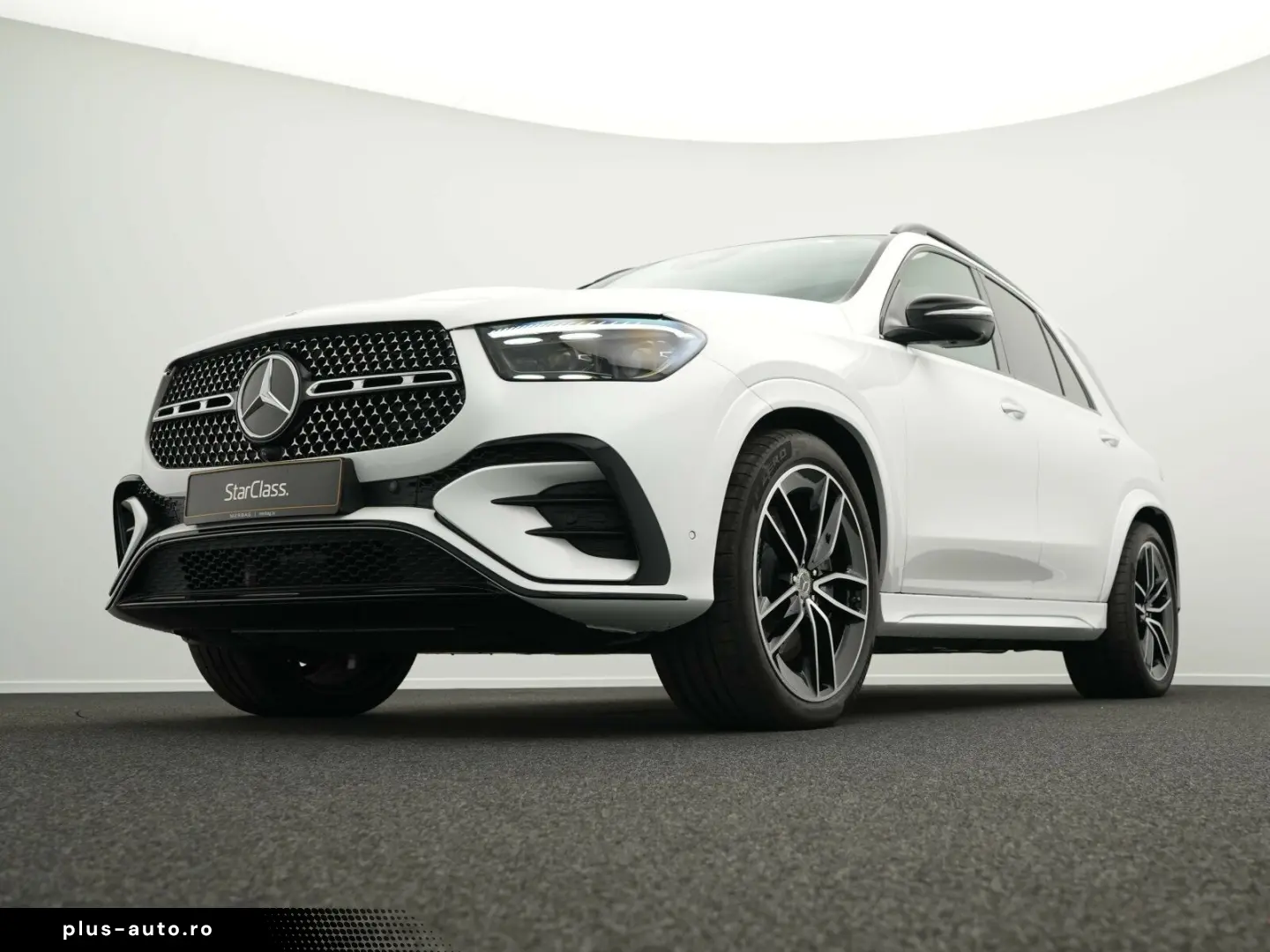 MERCEDES-BENZ GLE 450 4MATIC AMG-Line 7Sitzer Pano 360
