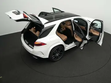 MERCEDES-BENZ GLE 450 4MATIC AMG-Line 7Sitzer Pano 360