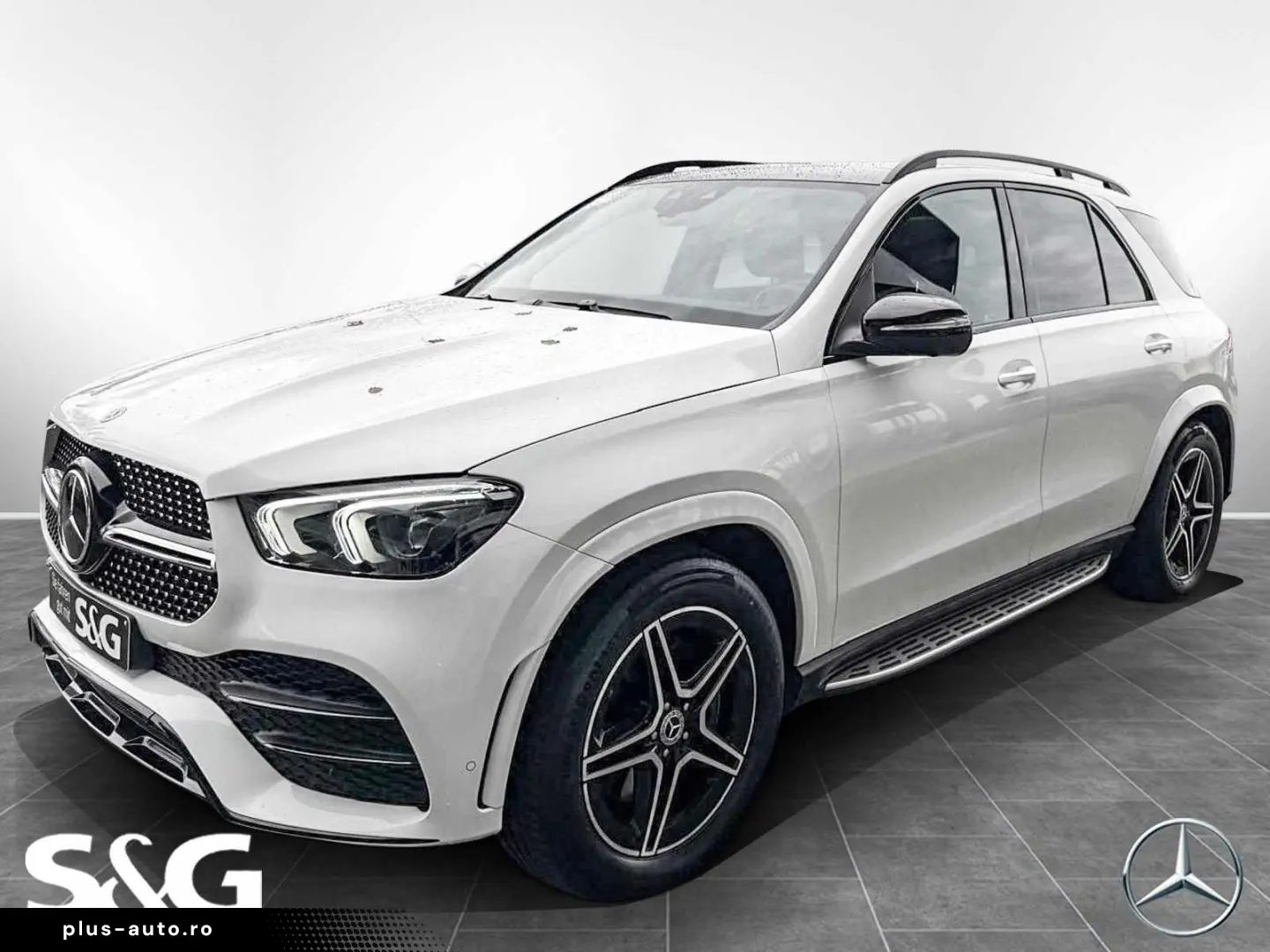 MERCEDES-BENZ GLE 450 4M AMG Pano 360  LED