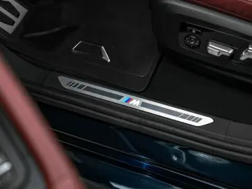 BMW X6 40d xD M Sport Pano Laser Stand