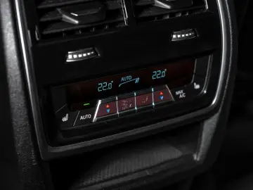 BMW X6 40d xD M Sport Pano Laser Stand