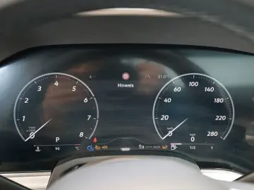 VW Touareg R-Line 3 0 l TSI 4M AHK STANDHZ. LUFTF.