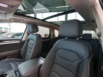 VW Touareg R-Line 3 0 l TSI 4M AHK STANDHZ. LUFTF.