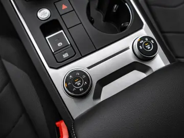 VW Touareg 3 0TDI 4M 170kW Luft LED