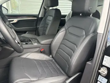 VW Touareg 3.0 TDI V6 4M STANDHZG ACC KAMERA APP