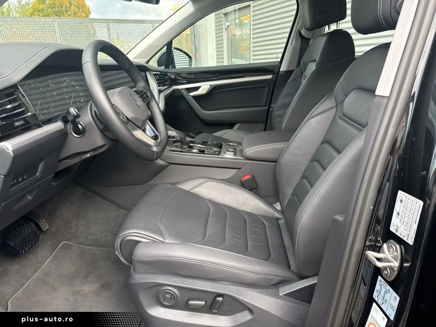 VW Touareg 3.0 TDI V6 4M STANDHZG ACC KAMERA APP