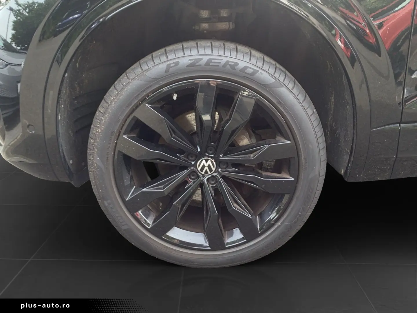 VW Touareg 3.0 TDI 4M R-LINE LM21 ALLRDLG LUFT DYNA