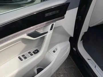 VW Touareg 3.0 TDI 4M R-LINE LM21 ALLRDLG LUFT DYNA