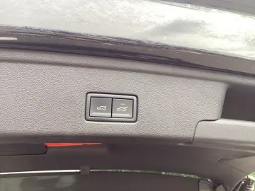 VW Touareg 3.0 TDI 4M R-LINE LM21 ALLRDLG LUFT DYNA