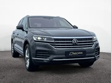 VW Touareg 3.0 TDI Atmosphere 4Motion Luft AHK LED