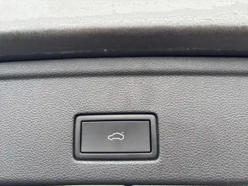 VW Touareg 3.0 TDI Atmosphere 4Motion Luft AHK LED