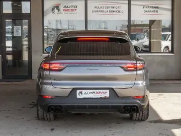 PORSCHE CAYENNE PLATINUM EDITION
