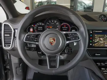 PORSCHE CAYENNE PLATINUM EDITION