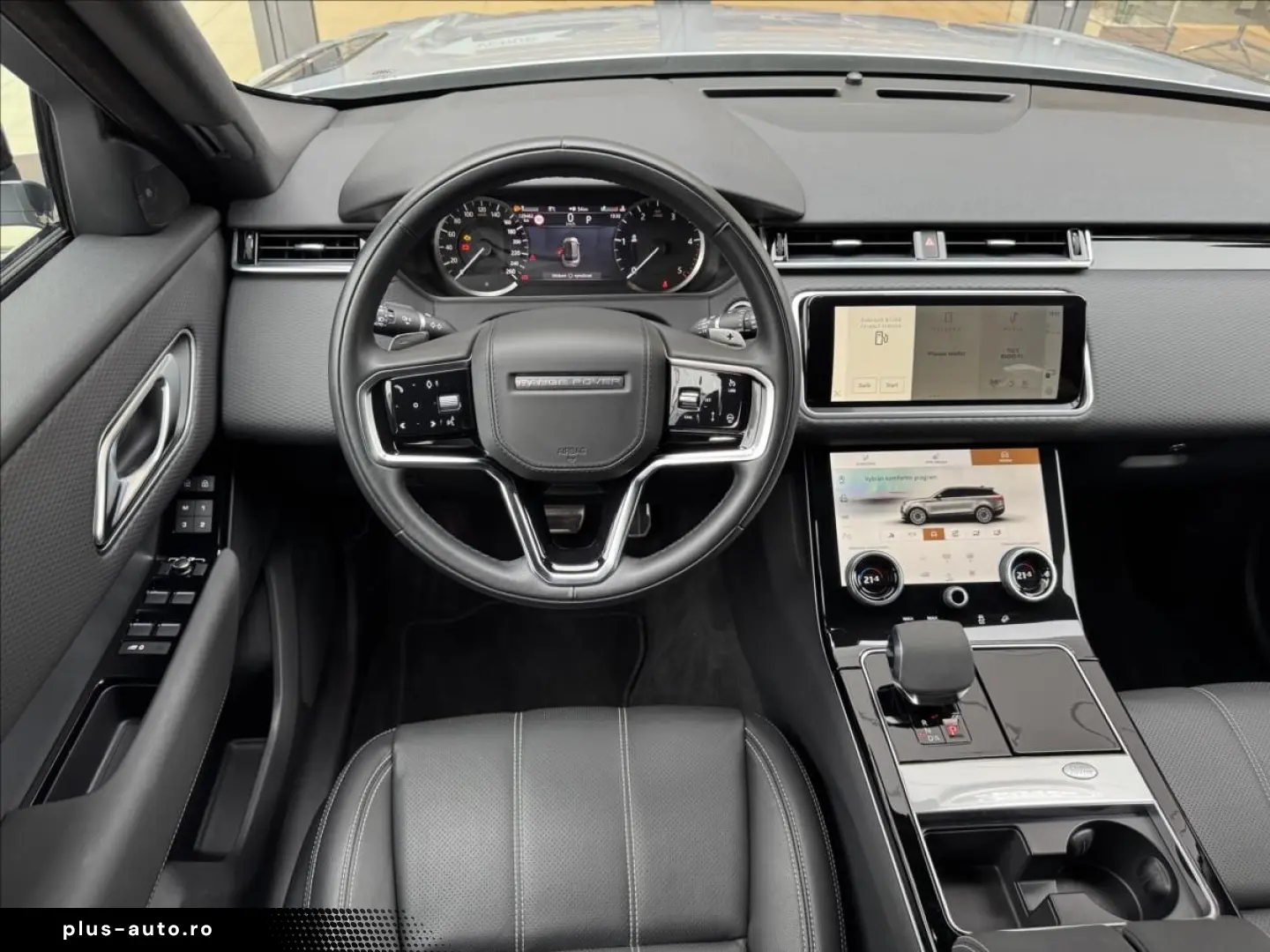LAND ROVER Range Rover Velar D200 R-DYNAMIC SE DPH ZÁRUKA