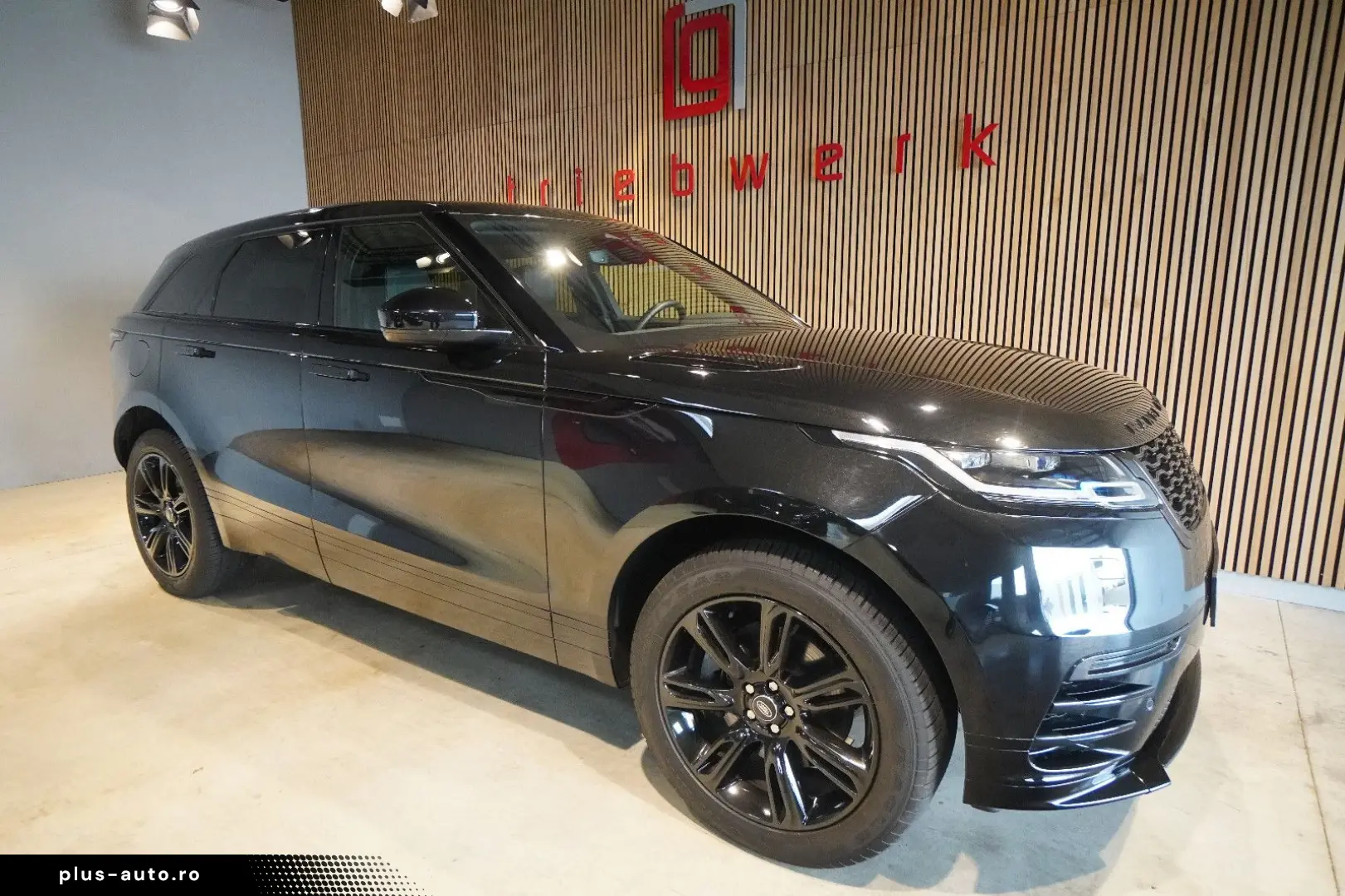 LAND ROVER Velar 2.0 D R-Dynamic SE Facelift Black Pack