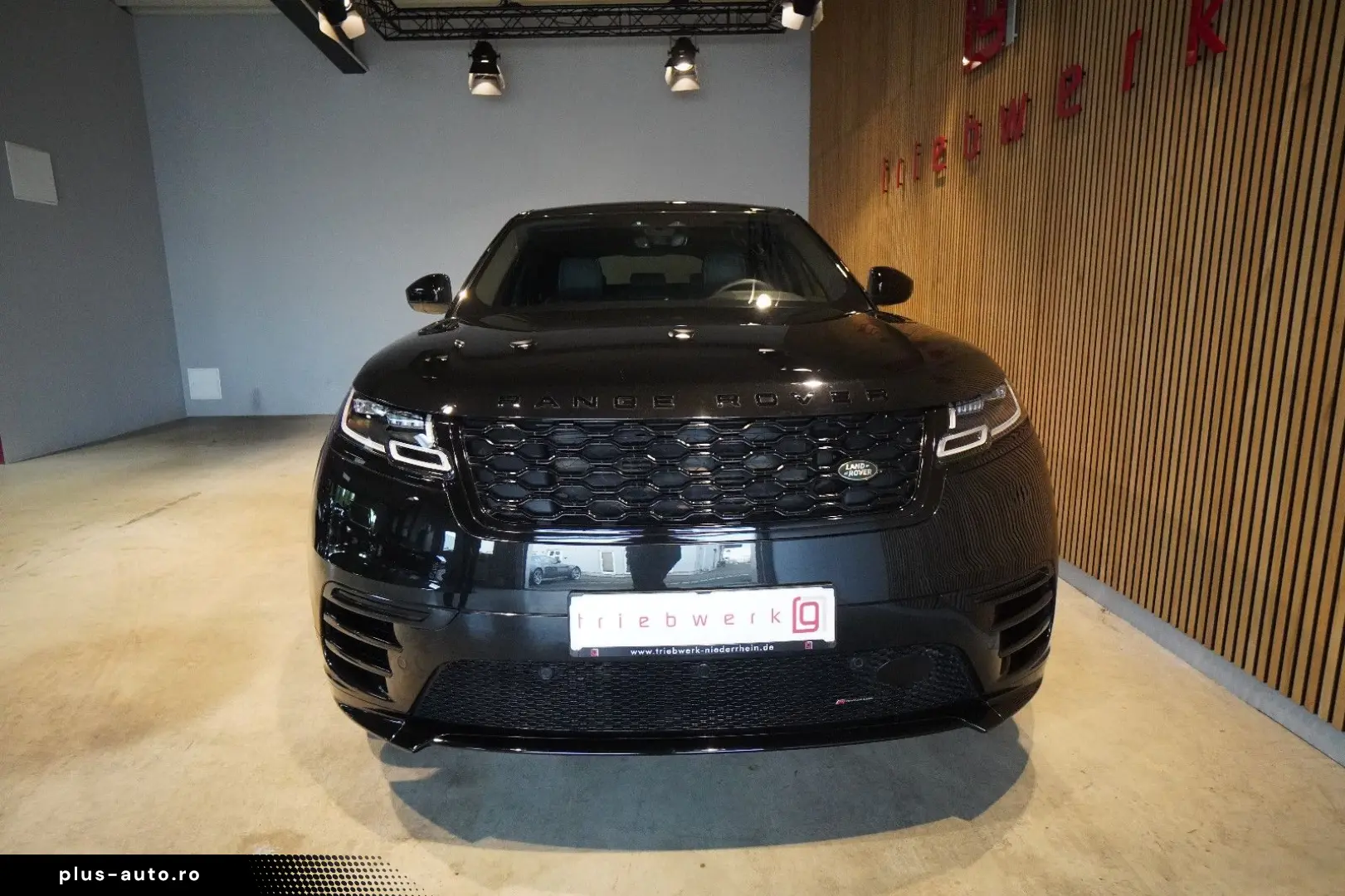 LAND ROVER Velar 2.0 D R-Dynamic SE Facelift Black Pack