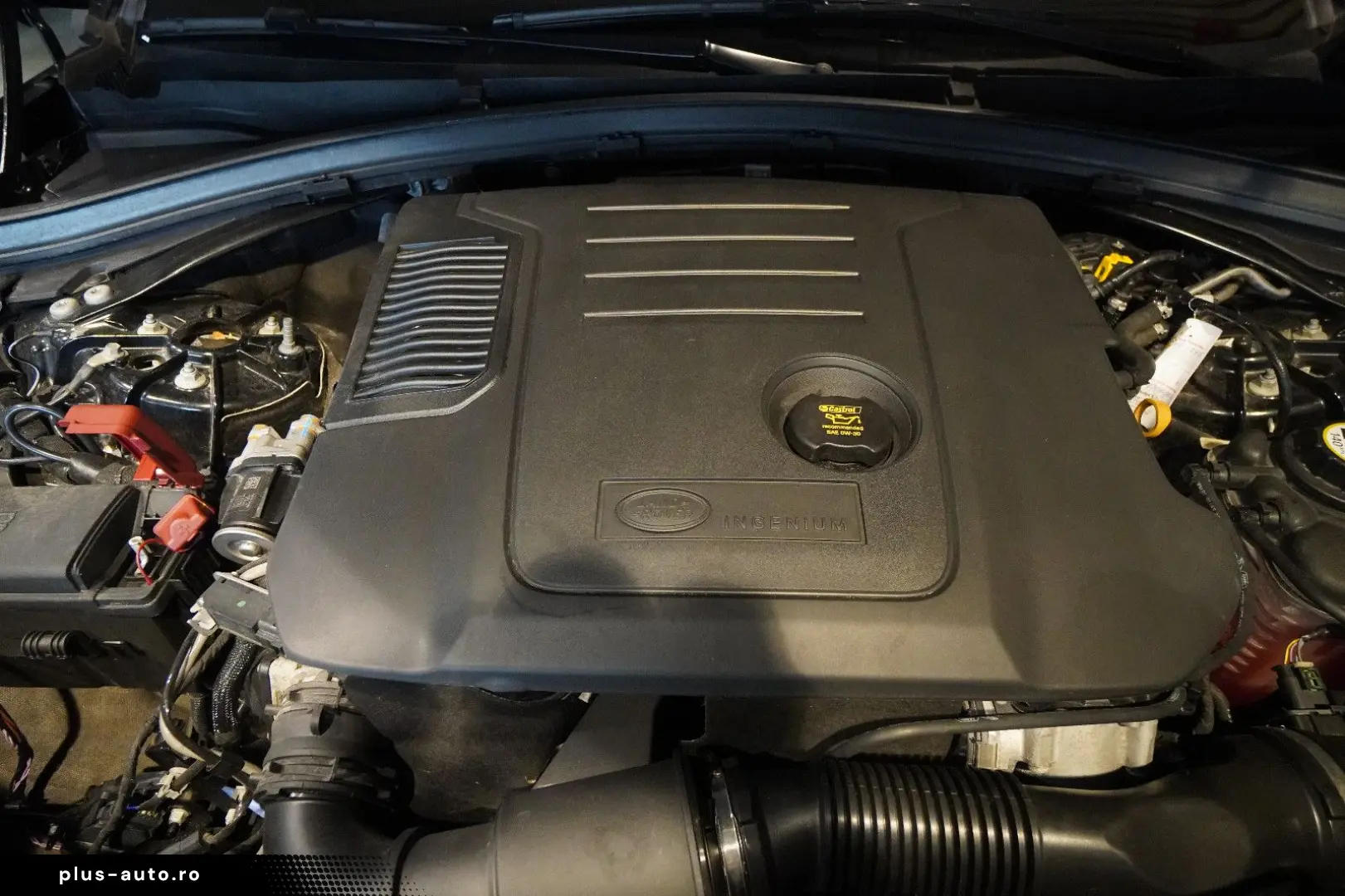 LAND ROVER Velar 2.0 D R-Dynamic SE Facelift Black Pack