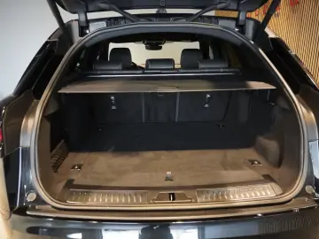 LAND ROVER Velar 2.0 D R-Dynamic SE Facelift Black Pack