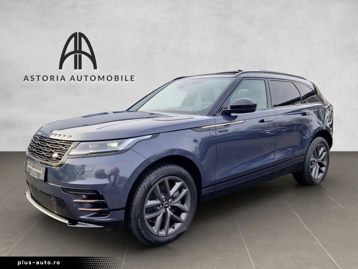 LAND ROVER Range Rover Velar R-Dynamic SE Pano AHK Matrix