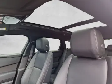 LAND ROVER Range Rover Velar R-Dynamic SE Pano AHK Matrix