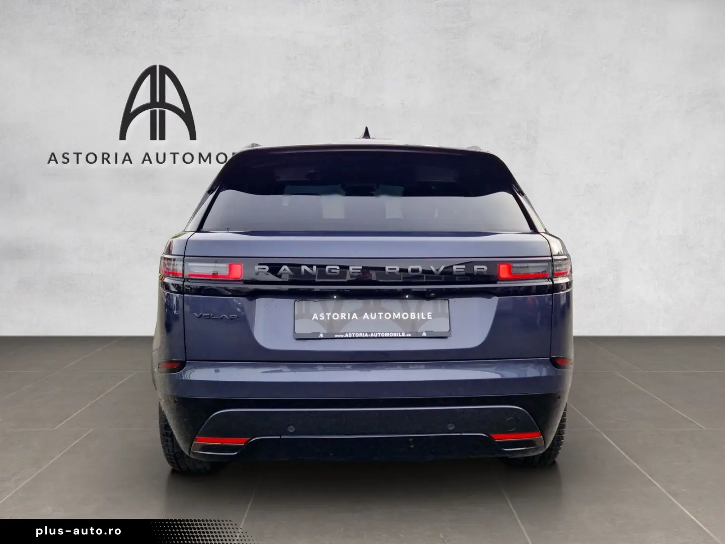 LAND ROVER Range Rover Velar R-Dynamic SE Pano AHK Matrix