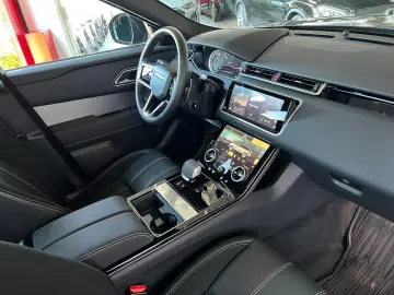 LAND ROVER Range Rover Velar R-Dynamic SE LUFT Pano AHK
