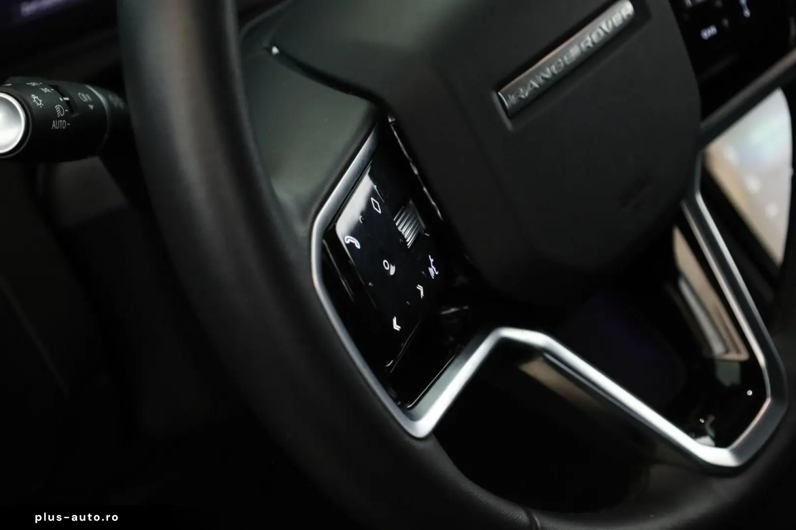 LAND ROVER Range Rover Velar P400 AWD R-Dynamic SE BLACK 22