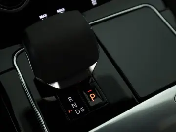 LAND ROVER Range Rover Velar P400 AWD R-Dynamic SE BLACK 22