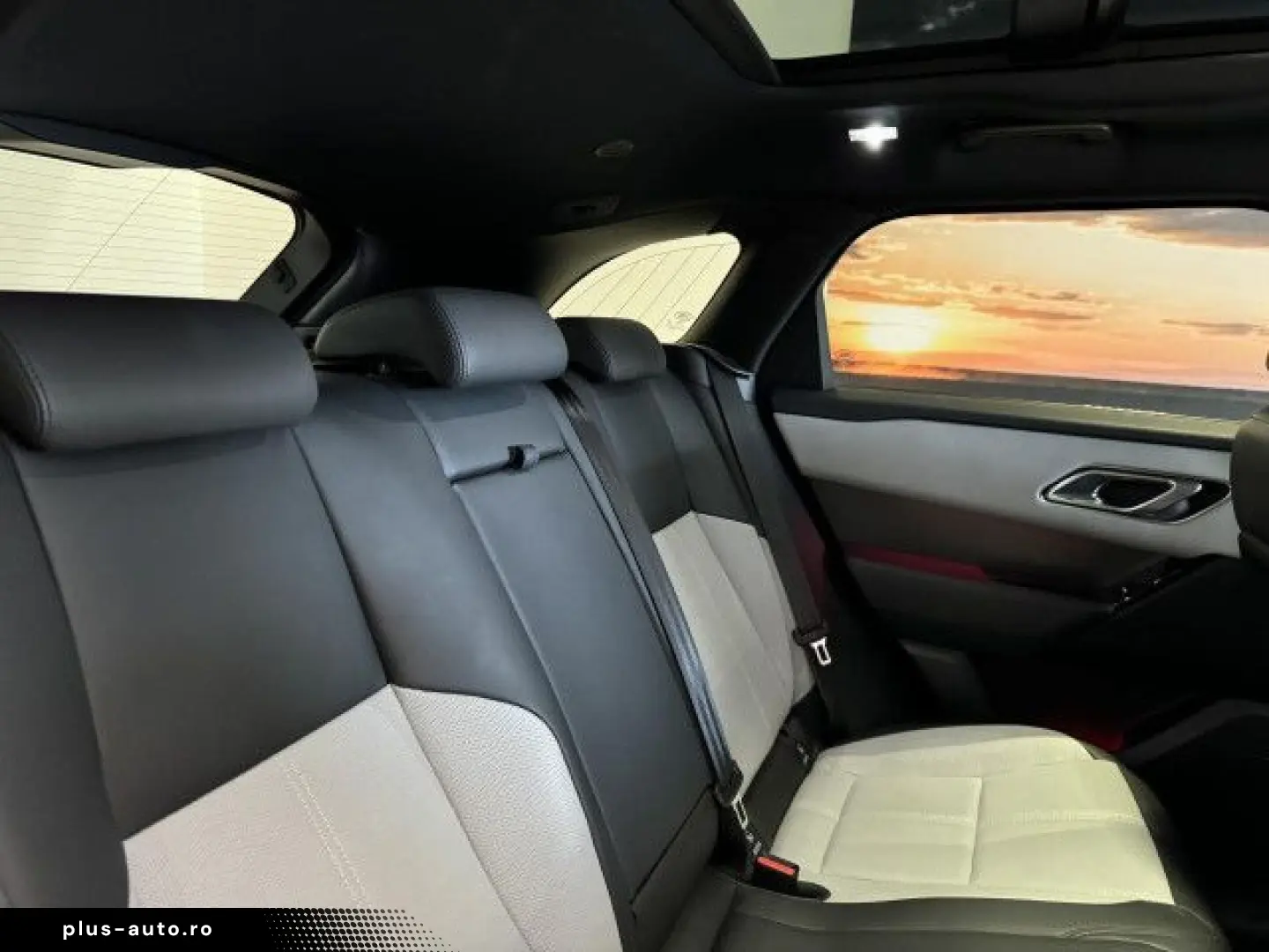 LAND ROVER Range Rover Velar D300 Dyn HSE Black Pack AHK