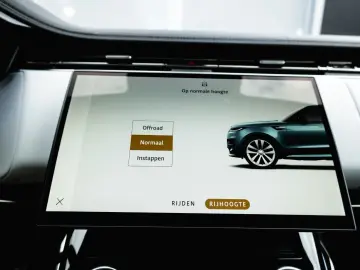 LAND ROVER Range Rover Sport Dynamic SE   Black Pack   Pano