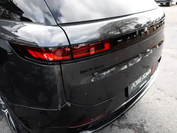 LAND ROVER Range Rover Sport Dynamic SE   Black Pack   Pano
