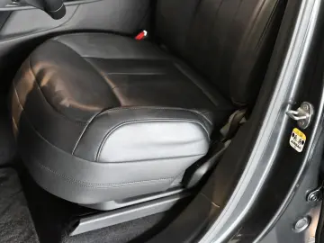 LAND ROVER Range Rover Sport D350 Autobiography AHK 23