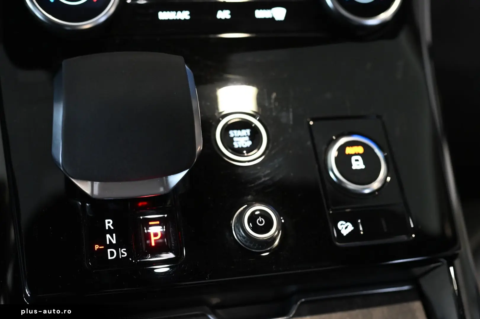 LAND ROVER Range Rover Sport D350 Autobiography AHK 23