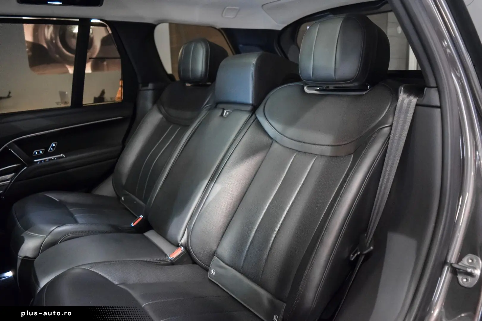 LAND ROVER RANGE ROVER 4.4 P530 HSE - SHADOW EXTERIOR PACK