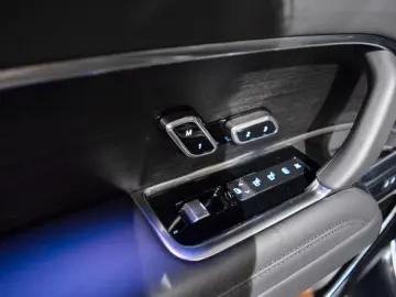 LAND ROVER RANGE ROVER 4.4 P530 HSE - SHADOW EXTERIOR PACK