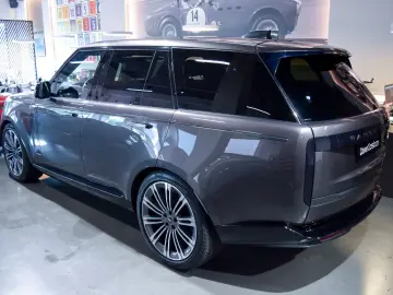 LAND ROVER RANGE ROVER 4.4 P530 HSE - SHADOW EXTERIOR PACK